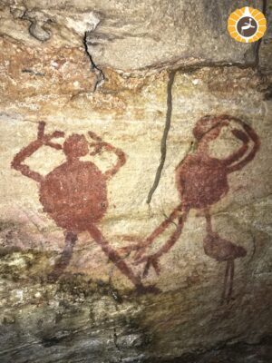 hombre y ñandú de cerca - Arte Rupestre Quitunuquiña Roboré