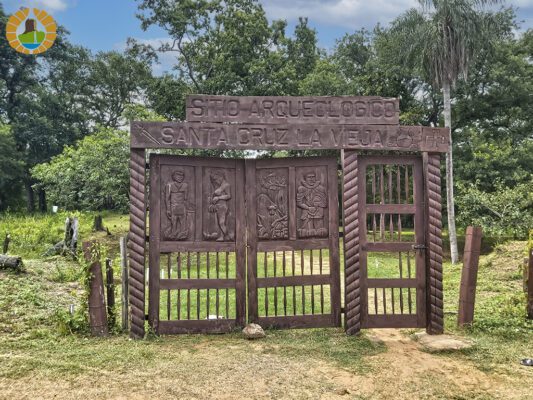 Entrada a Santa Cruz La Vieja-cielo